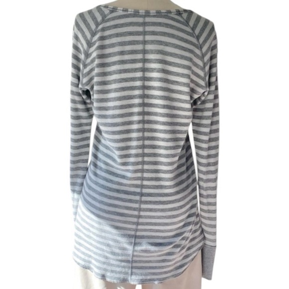 Lululemon Open Your Heart Long Sleeve Reversible Top - Picture 3 of 7